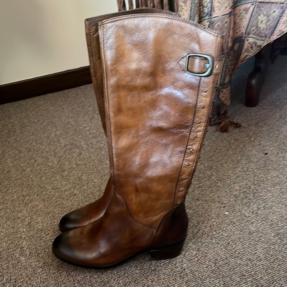 Tall two toned brown boots distressed look